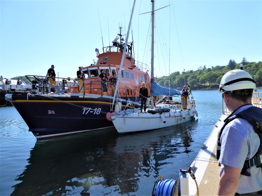 2018 05 30 x Emma and Caprice (4)